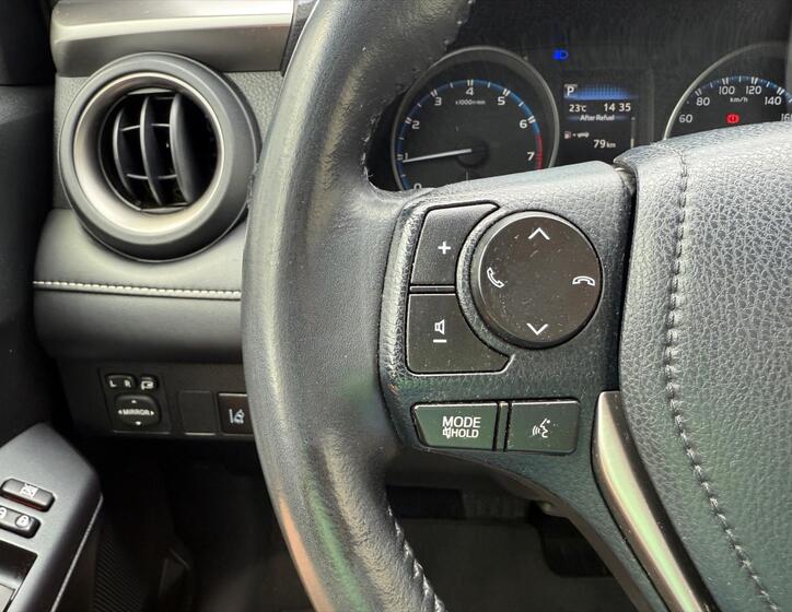 Toyota RAV4 12