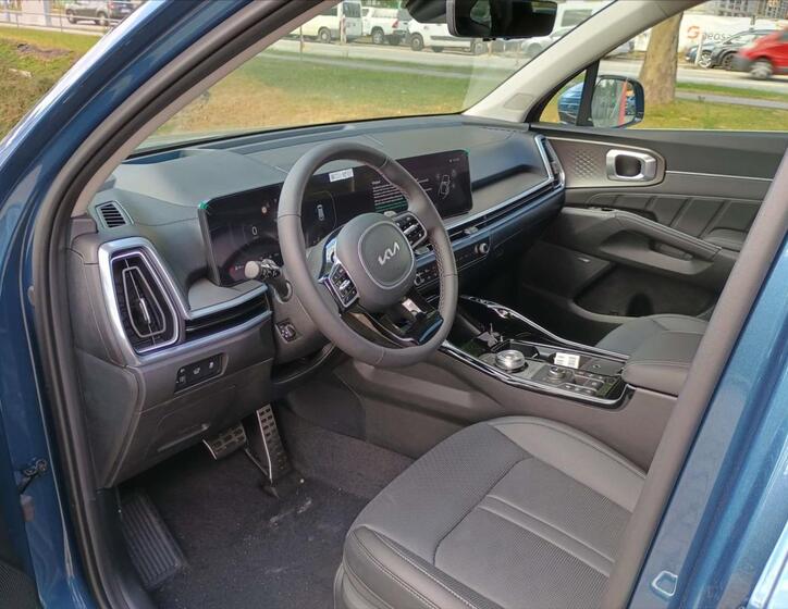 KIA Sorento 6