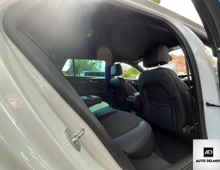 Opel Insignia 33