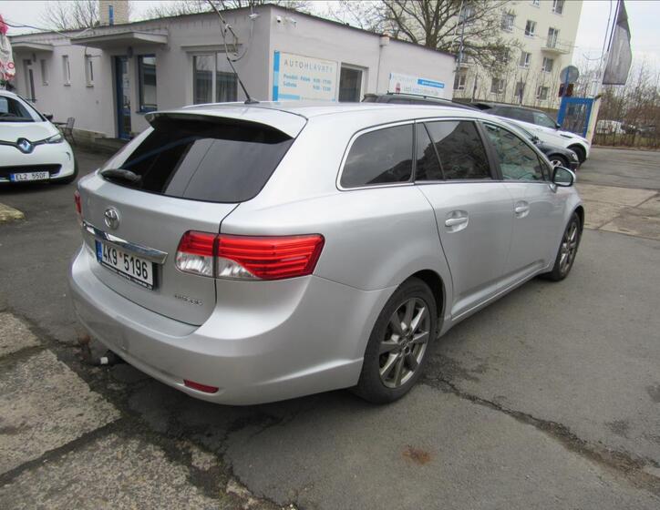 Toyota Avensis 6