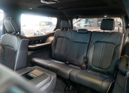 Jeep Grand Wagoneer 41
