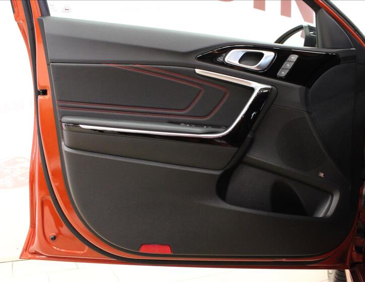 KIA ProCeed 9