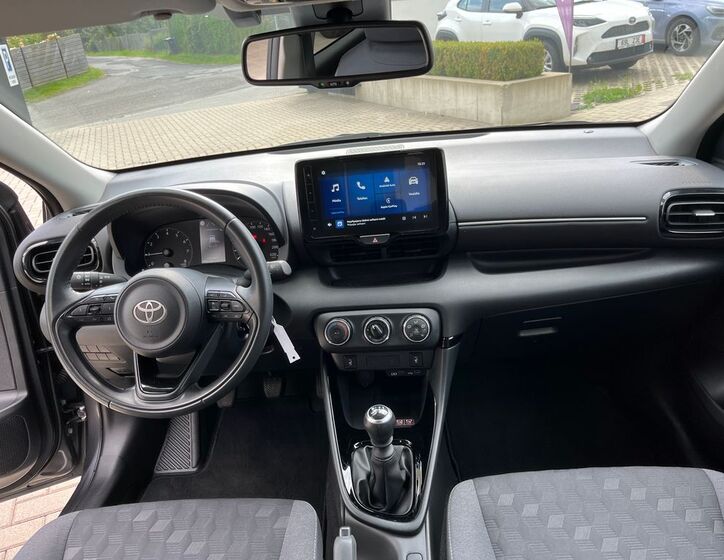 Toyota Yaris 18