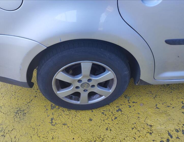 Volkswagen Touran 19