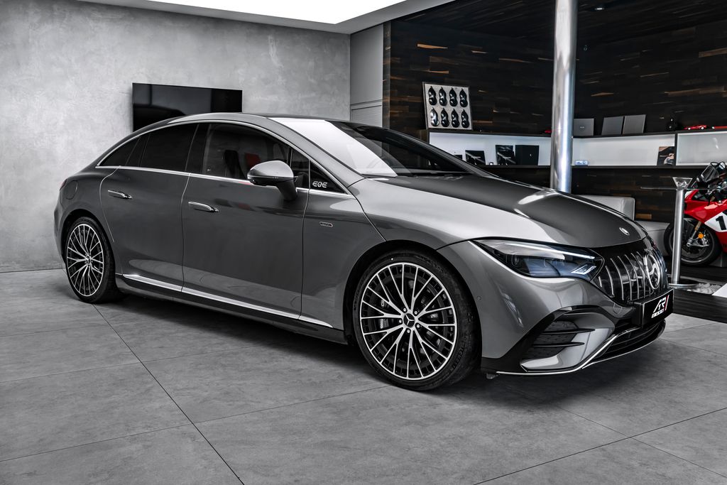 Mercedes-Benz EQE