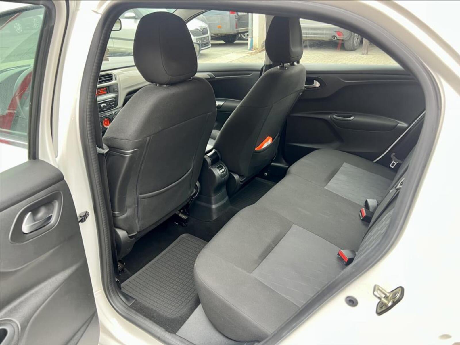 Citroën C-Elysée 13