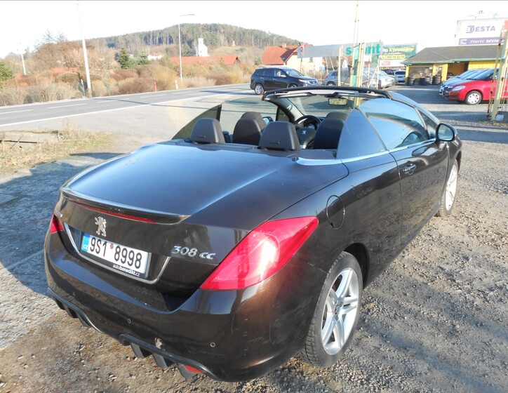 Peugeot 308 4