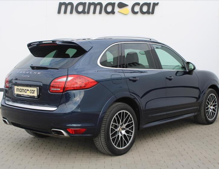 Porsche Cayenne 7