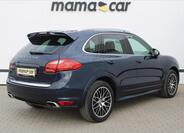 Porsche Cayenne 7