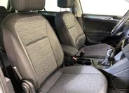 Volkswagen Tiguan 8