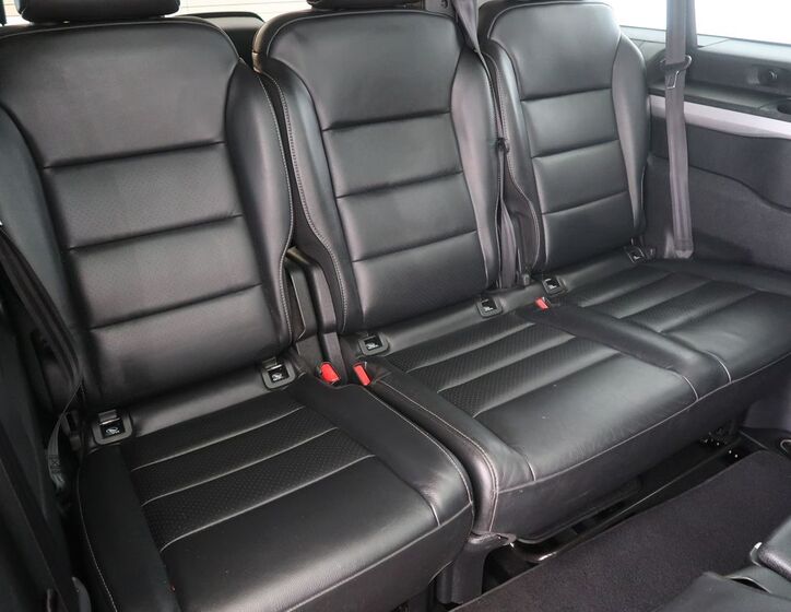 Toyota ProAce 13