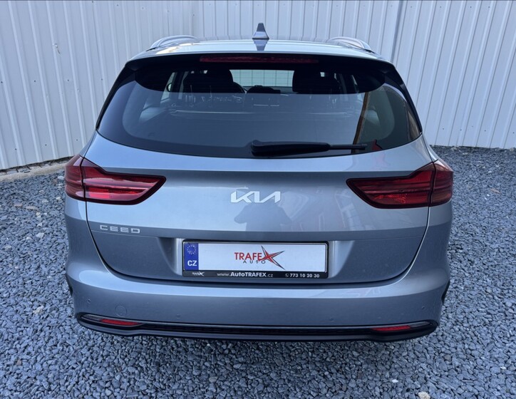 KIA Ceed 11