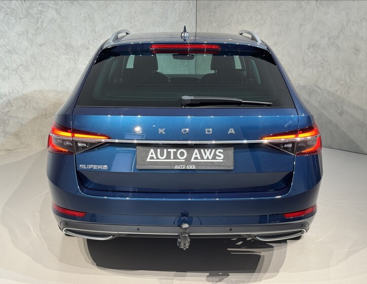 Škoda Superb 9