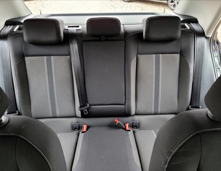 Volkswagen T-Roc 39