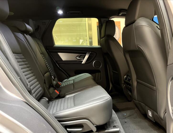Land Rover Discovery Sport 25