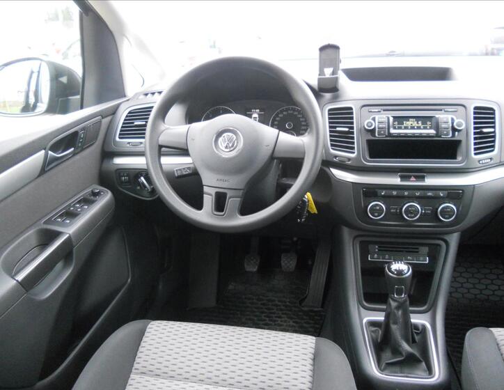 Volkswagen Sharan 13