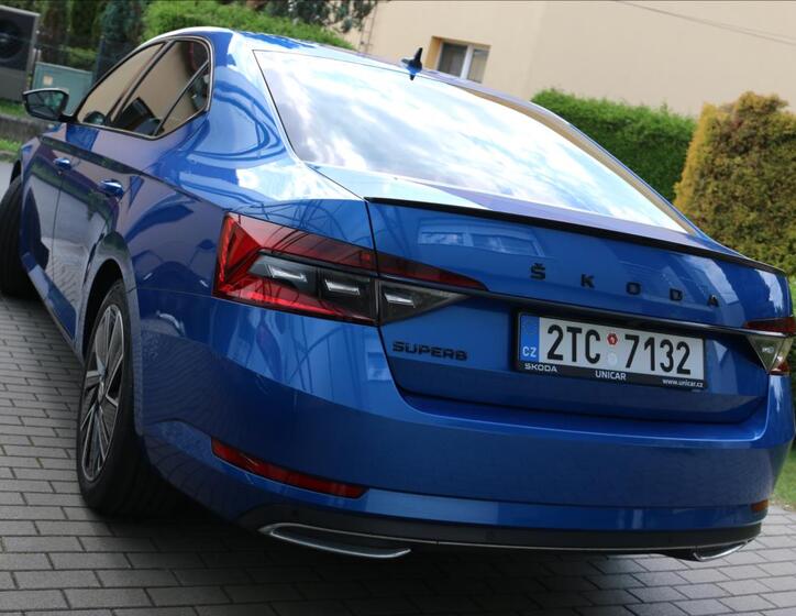 Škoda Superb 14