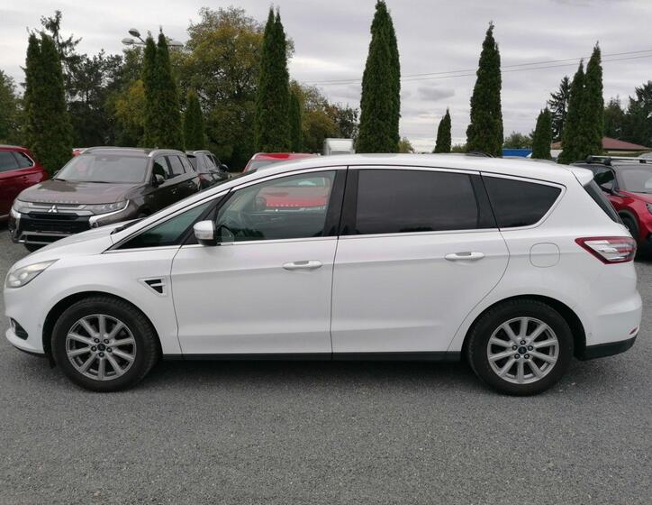 Ford S-MAX 6