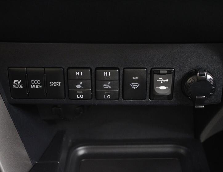 Toyota RAV4 28