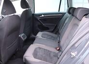 Volkswagen Golf 16