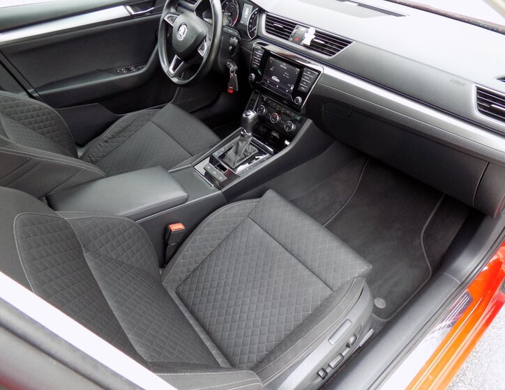 Škoda Superb 16