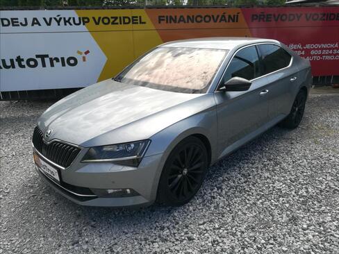 Škoda Superb