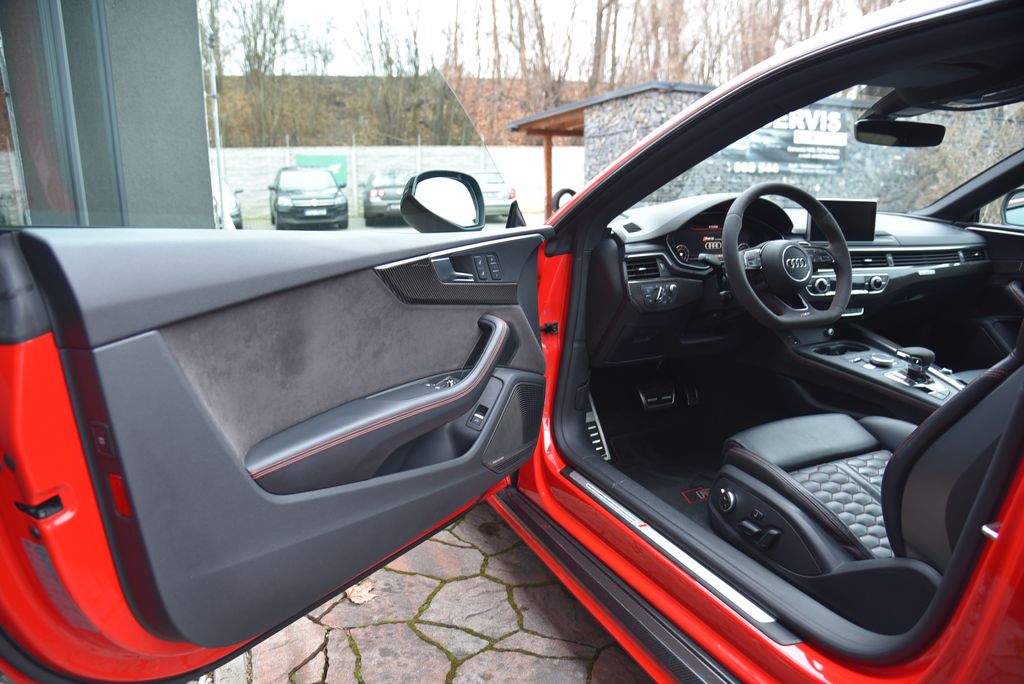 Audi RS5