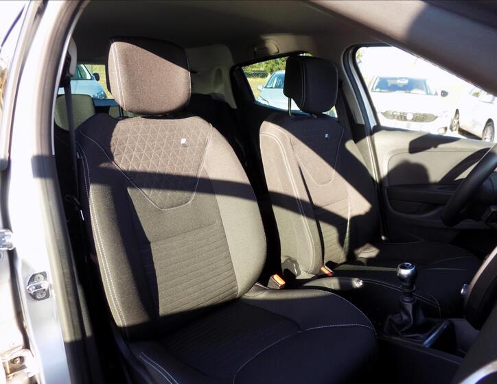 Renault Clio 27