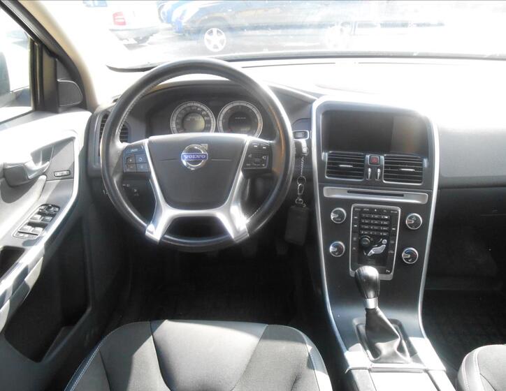 Volvo XC60 13