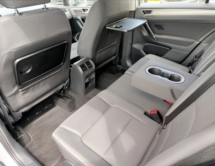 Volkswagen Golf Sportsvan 24