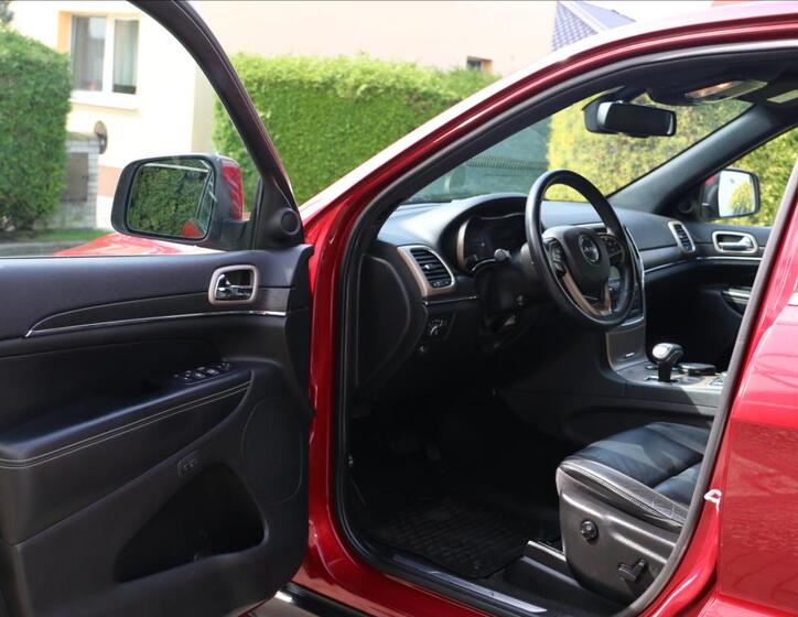 Jeep Grand Cherokee 18