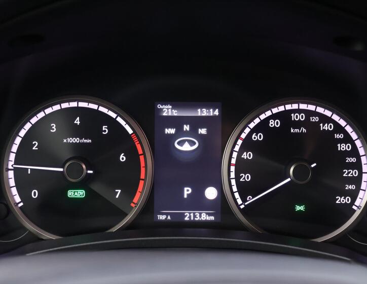 Lexus NX 300h 18