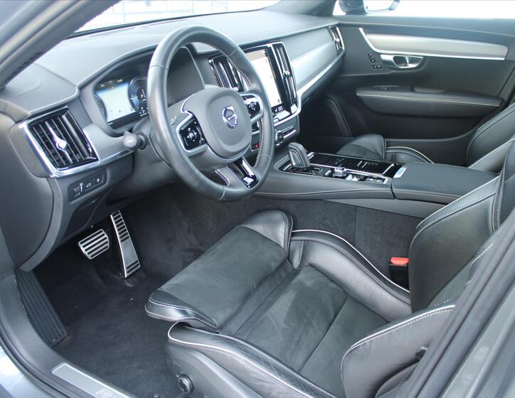 Volvo V90 9