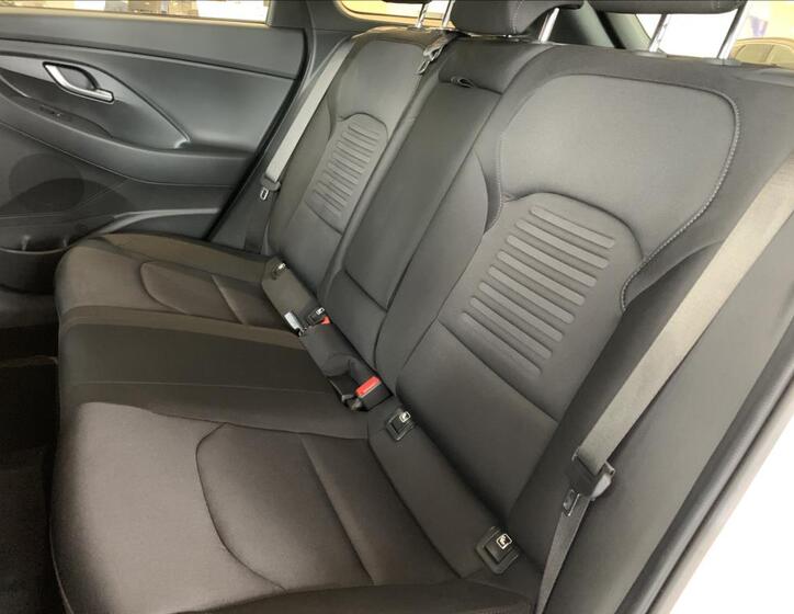 Hyundai i30 14