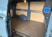 Mercedes-Benz Vito 13
