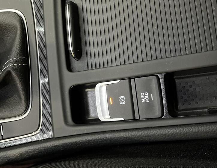 Volkswagen Golf 22