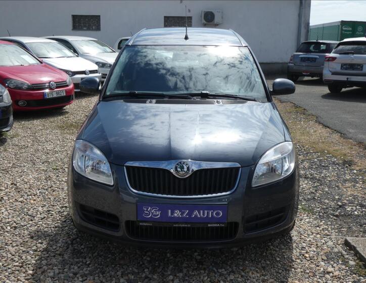 Škoda Roomster 2