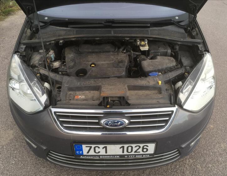 Ford Galaxy 16