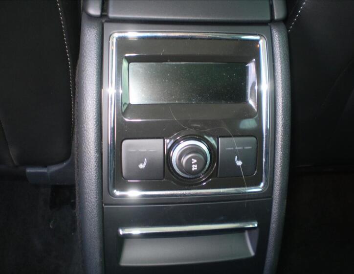 Škoda Superb 16
