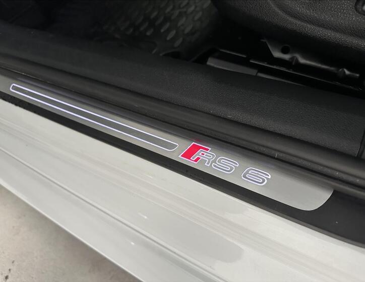 Audi RS 6 30