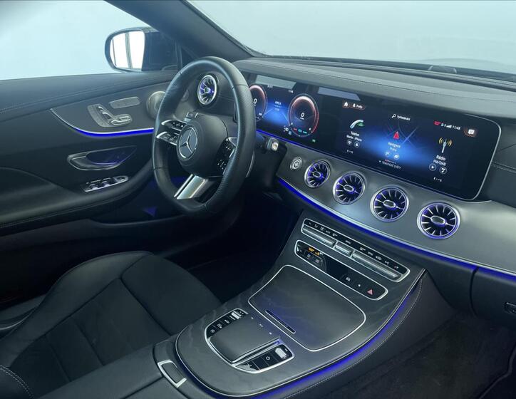 Mercedes-Benz Třídy E 18