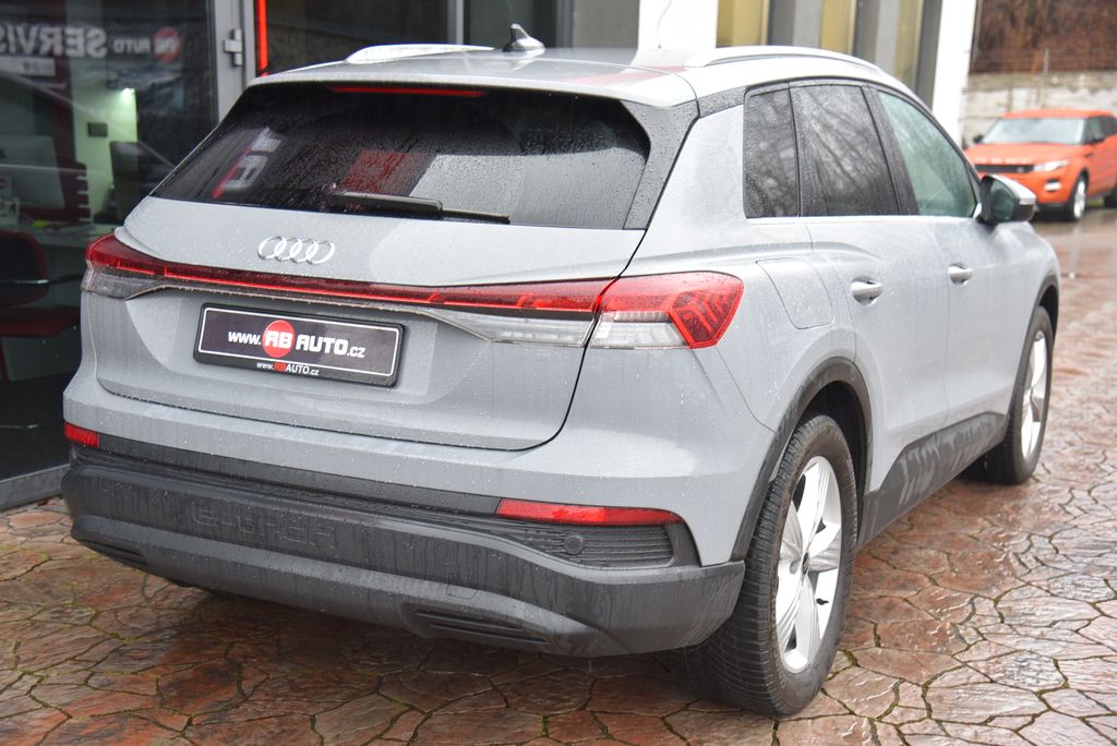 Audi Q4