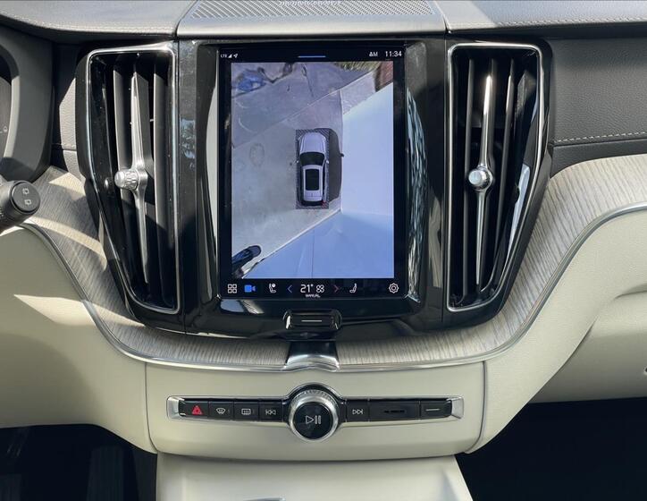 Volvo XC60 11
