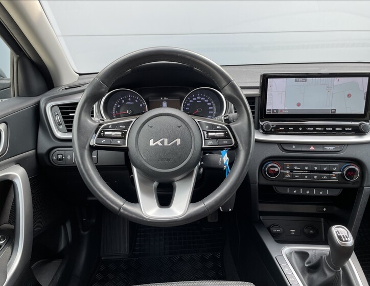 KIA Ceed 10