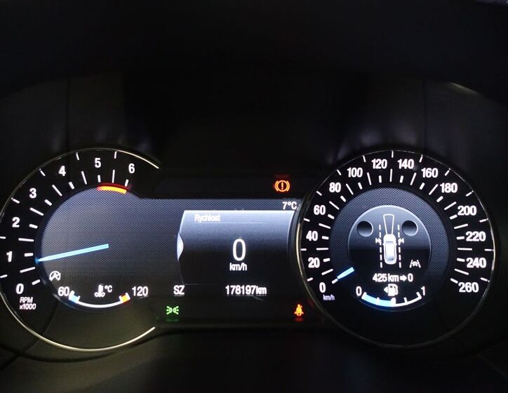 Ford S-MAX 9