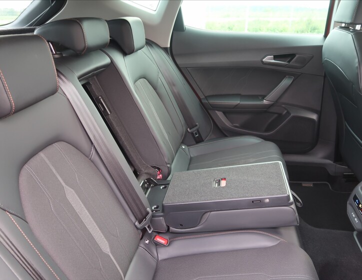 Cupra Formentor 13