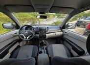 Mitsubishi L200 10