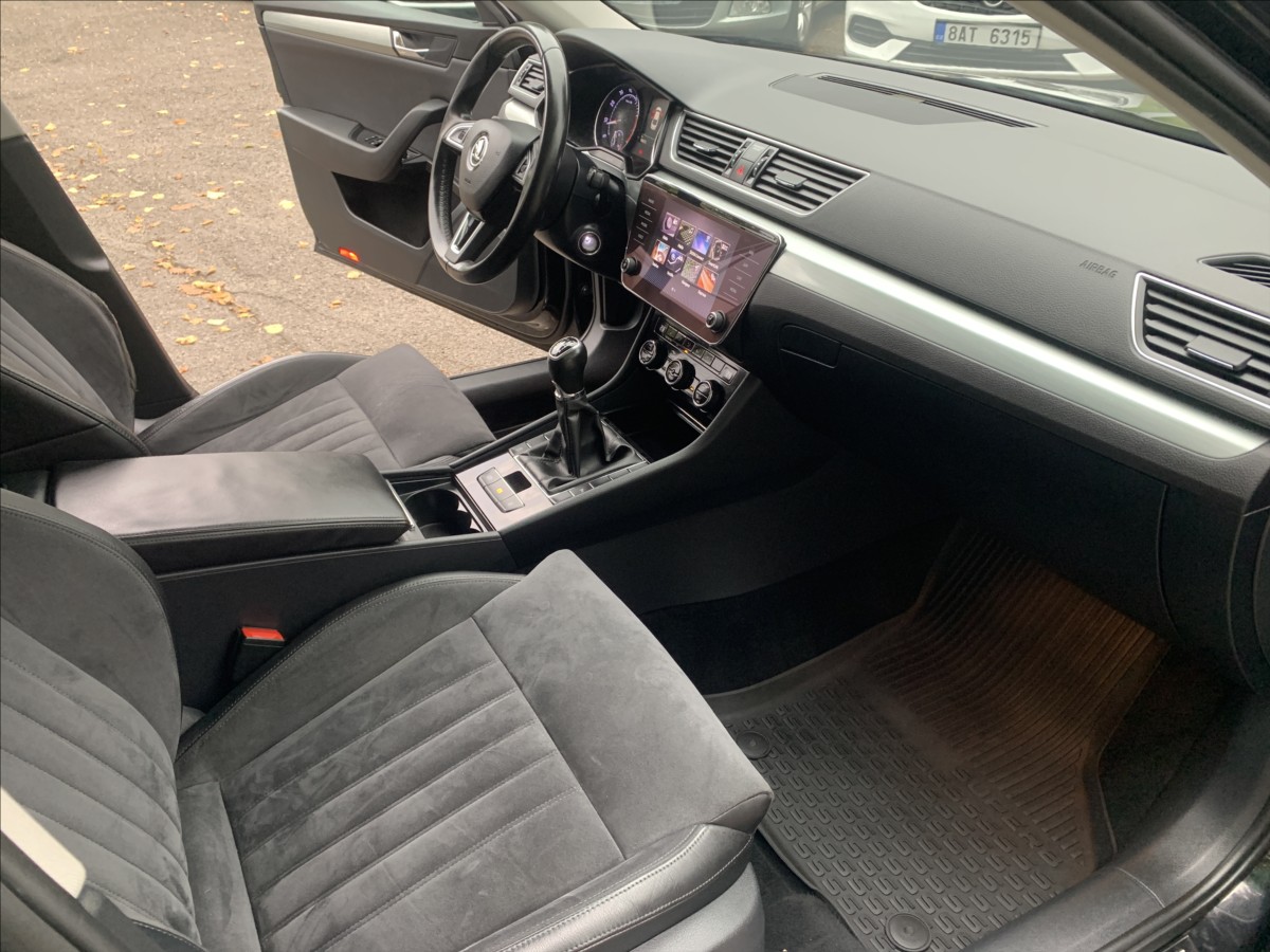 Škoda Superb