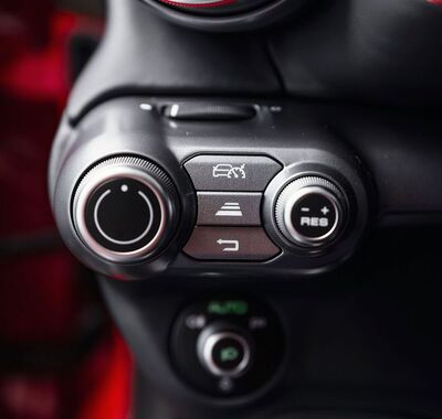 Ferrari 812 22