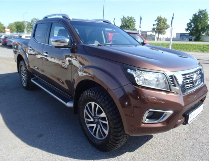 Nissan Navara 1